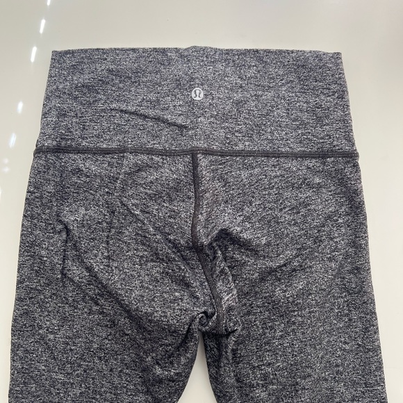 Lululemon Wunder Under Crop Legging - Picture 2 of 4